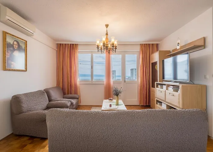 Apartment Issa & Sea View Split